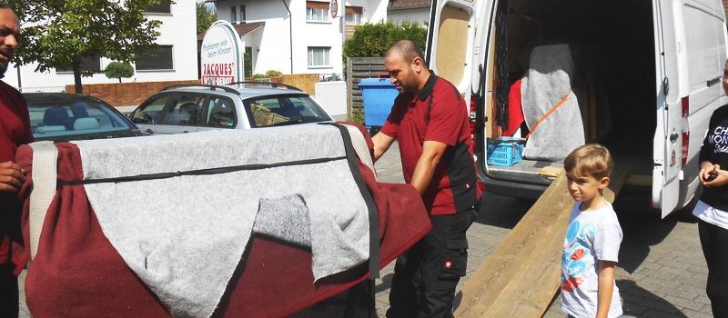 Sicherer Klaviertransport durch Fachkräfte im Frankfurter Nordend